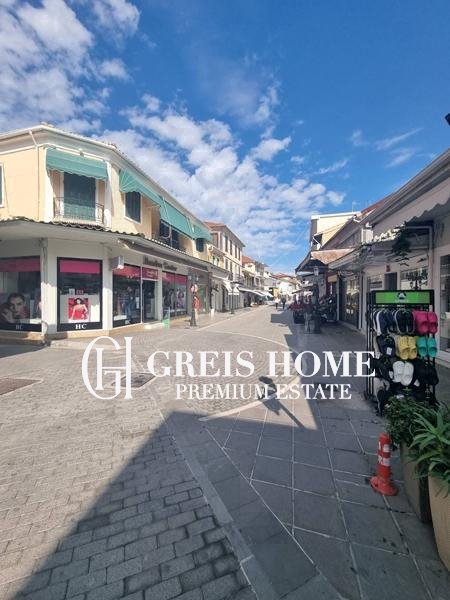 Lefkada - Chora - Store 47 sq.m.