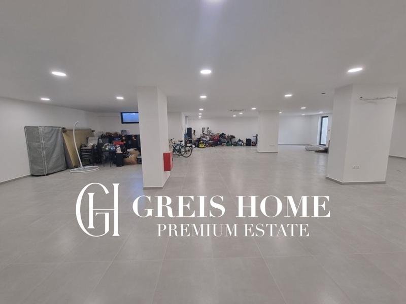 Agios Nikitas - Store 330 sq.m.