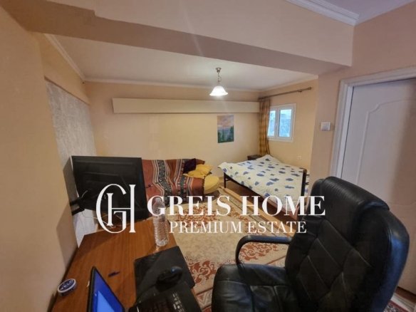 Lefkada - Chora - Building 420 sq.m.